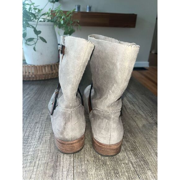 Coach Amy Boot 9B Women’s Taupe Booties Suede - Picture 3 of 8
